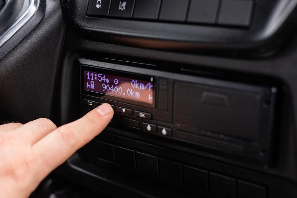 Piattaforma di controllo flotta e tachigrafo remoto